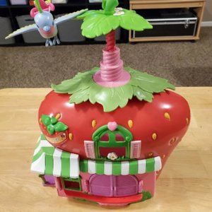 Vintage Strawberry Shortcake House **USED** Hard-to-Find